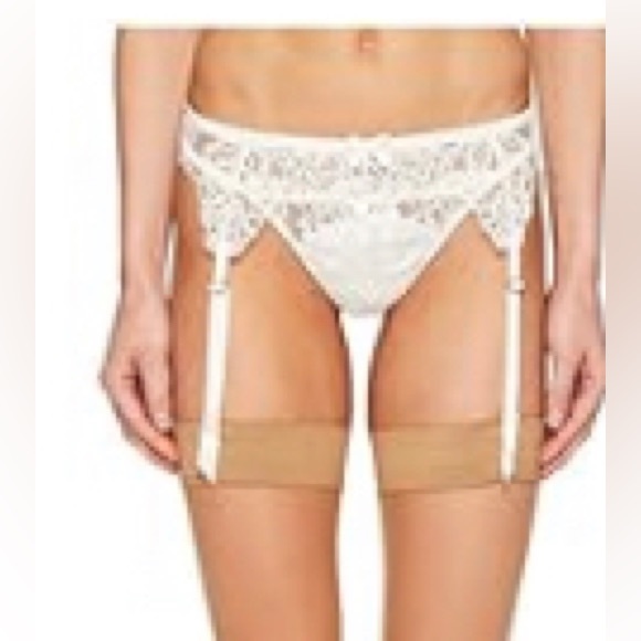L'Agent by Agent Provocateur Women's Amalea Suspender White - Picture 5 of 5